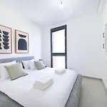 Chic & High Florentine 1Br By Holyguest